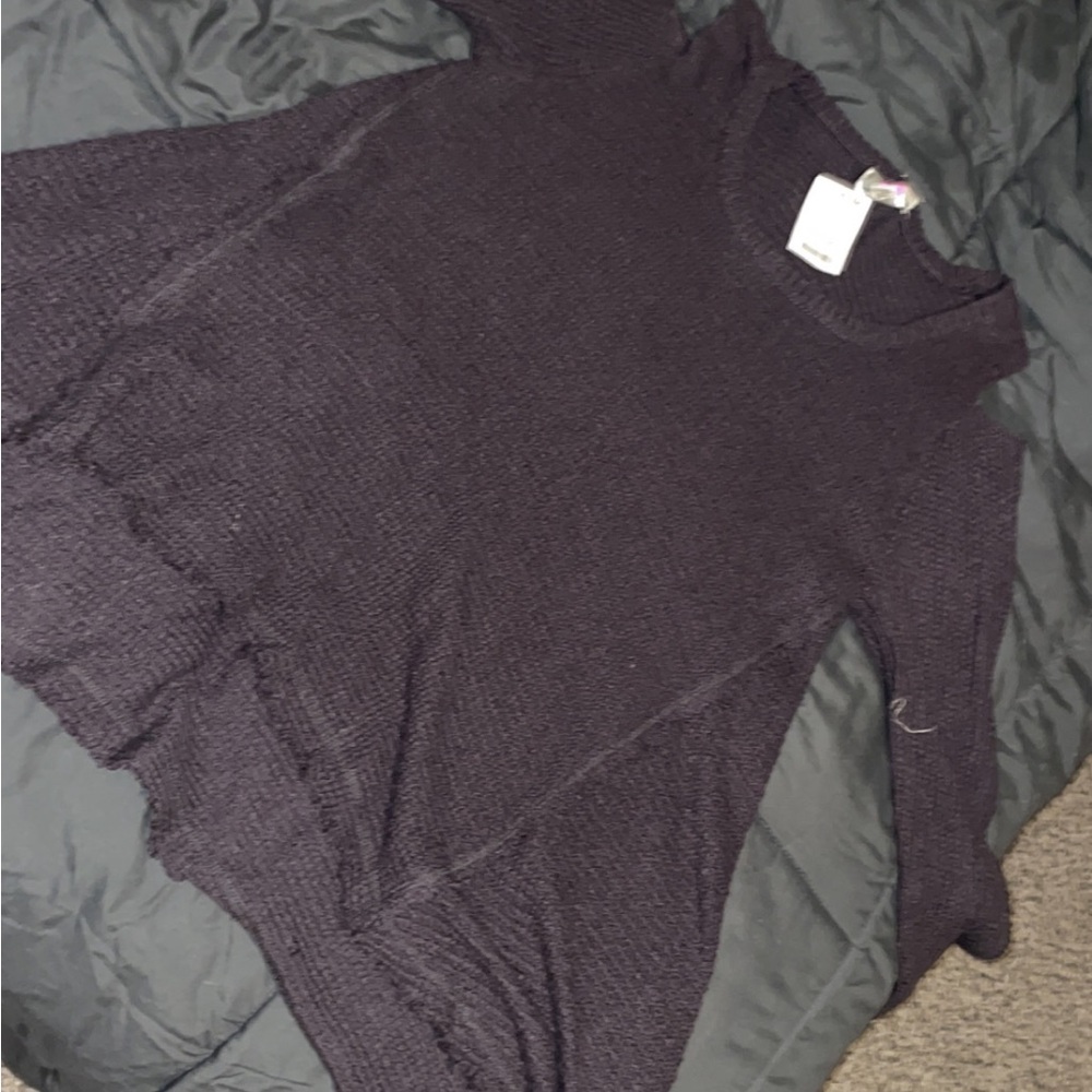Women's dark gray sweater